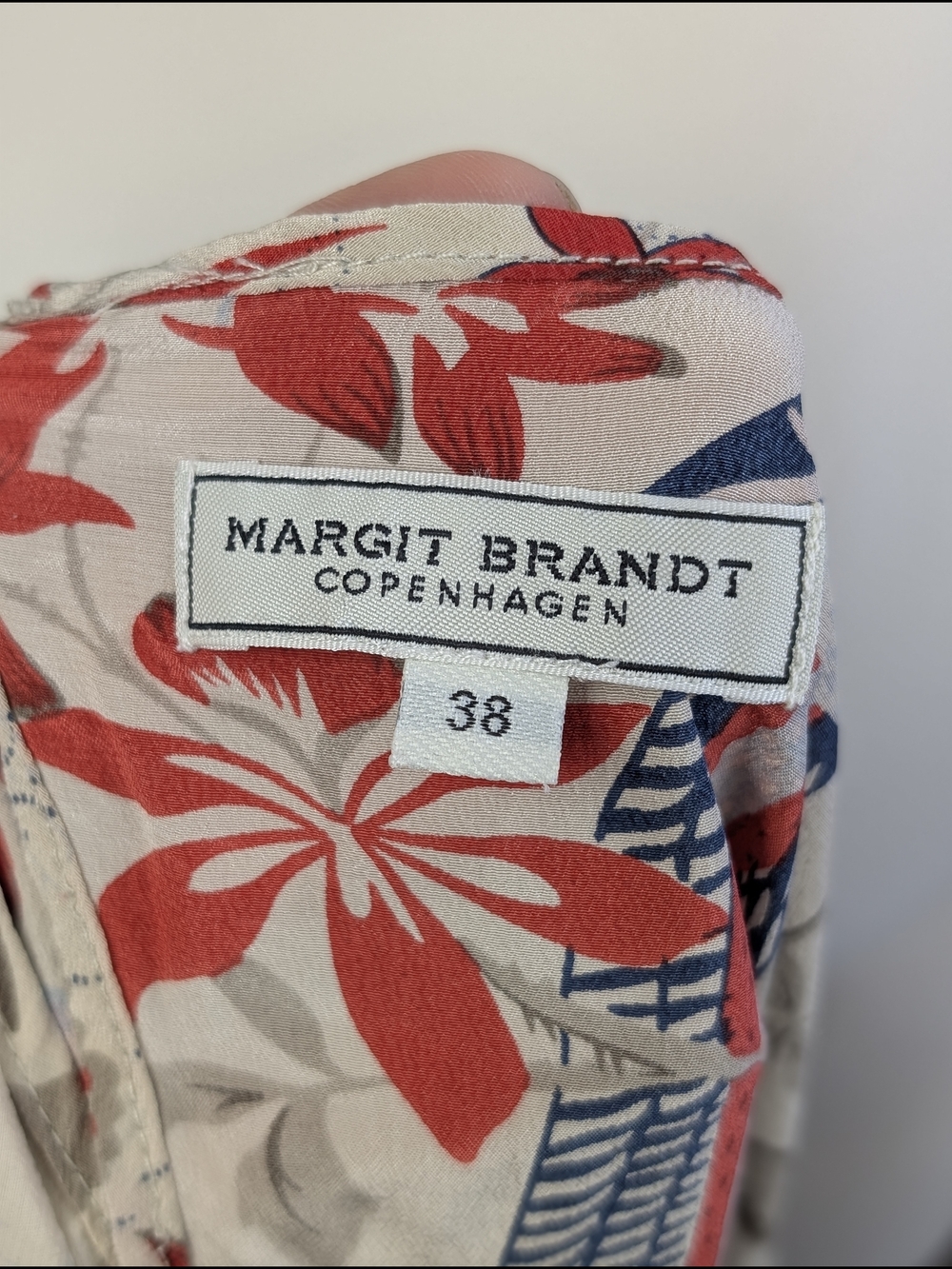 Margit Brandt 100% Silk Floral Boho Dress Batwing Sleeve Empire Waist Size M - Picture 9 of 10